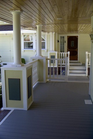 Victorian detail: turret and trim colors